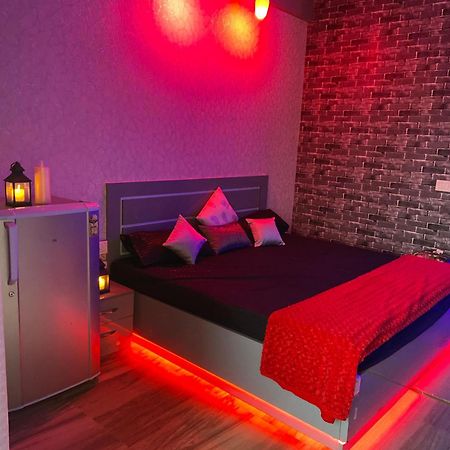 Kinky Dark Rooms Большая Нойда Экстерьер фото